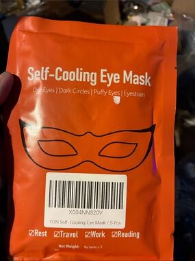 Self cooling eye mask